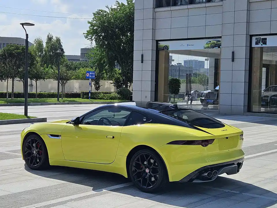 Jaguar F-TYPE