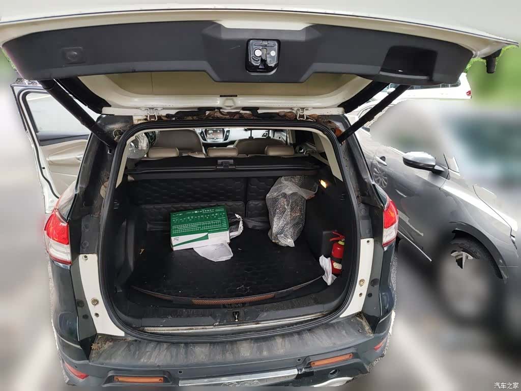 Ford Kuga, 2014 10