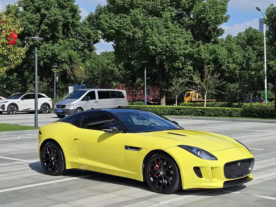 Jaguar F-TYPE