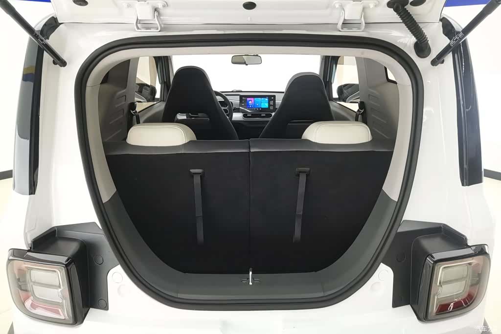Geely Panda, 2024 4
