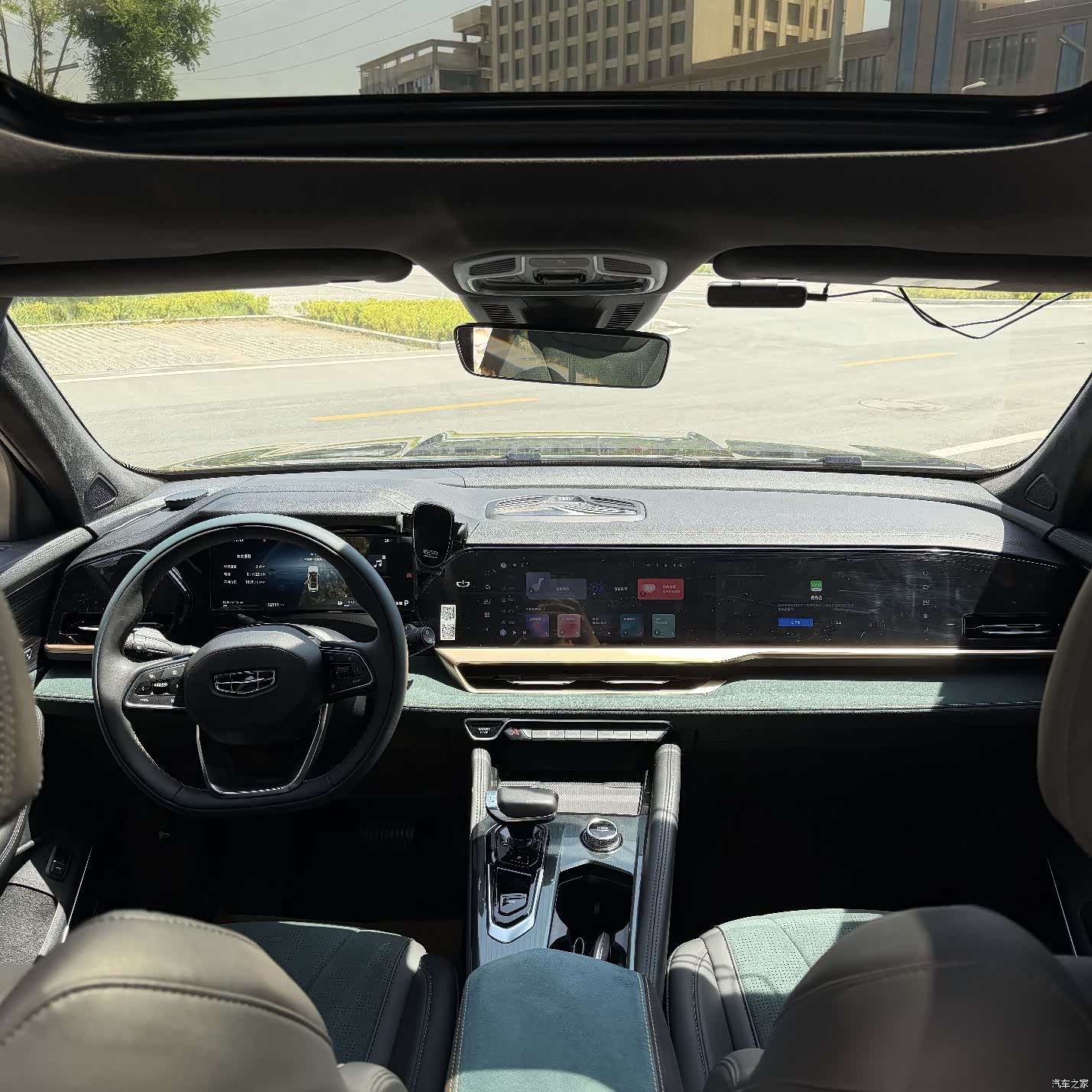 Geely Xingyue L, 2024 8