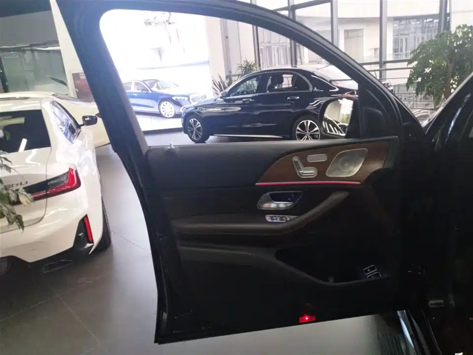 Mercedes-Benz GLE Mercedes-Benz GLE