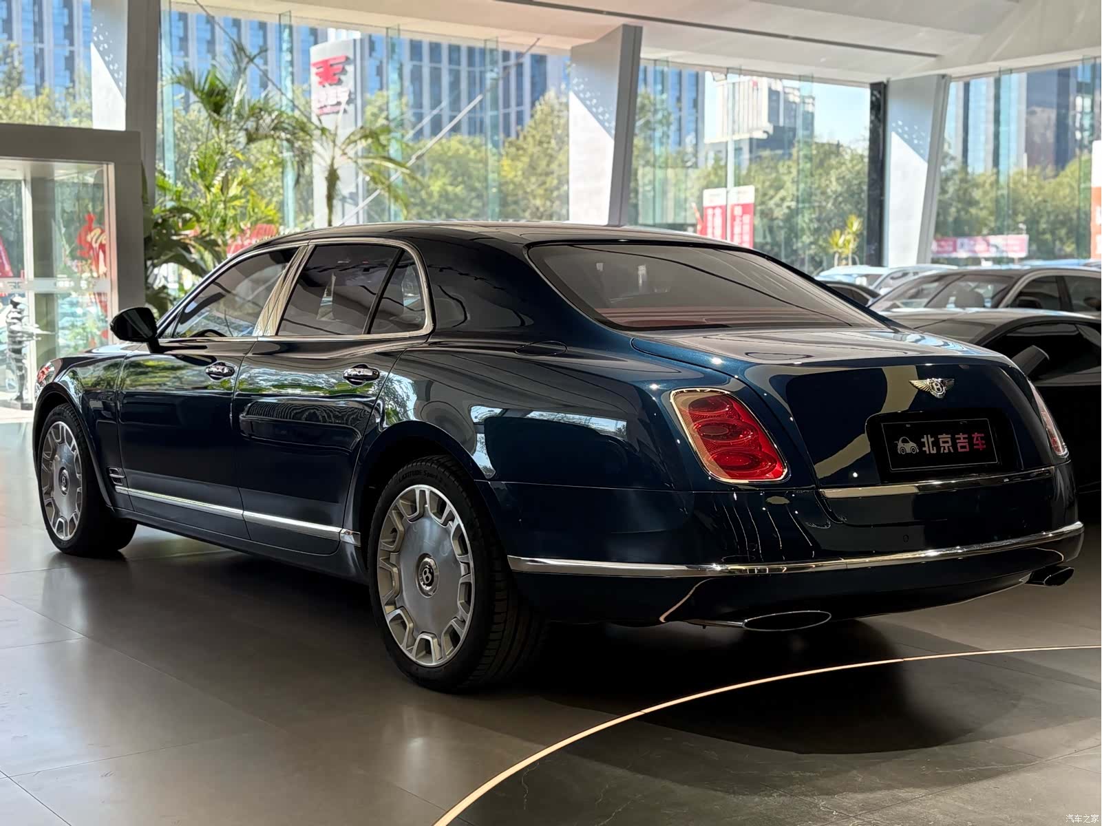 Bentley Mulsanne, 2013 4