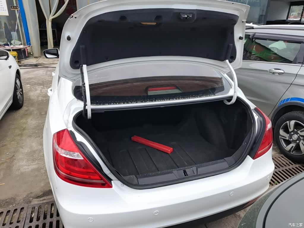 Geely Emgrand, 2015 19