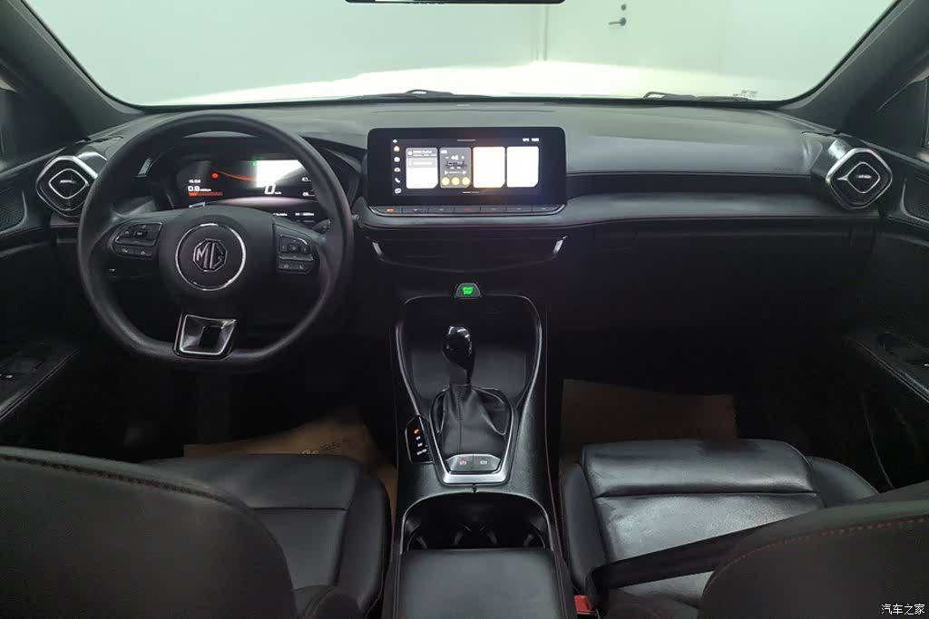 MG MG5, 2025 12