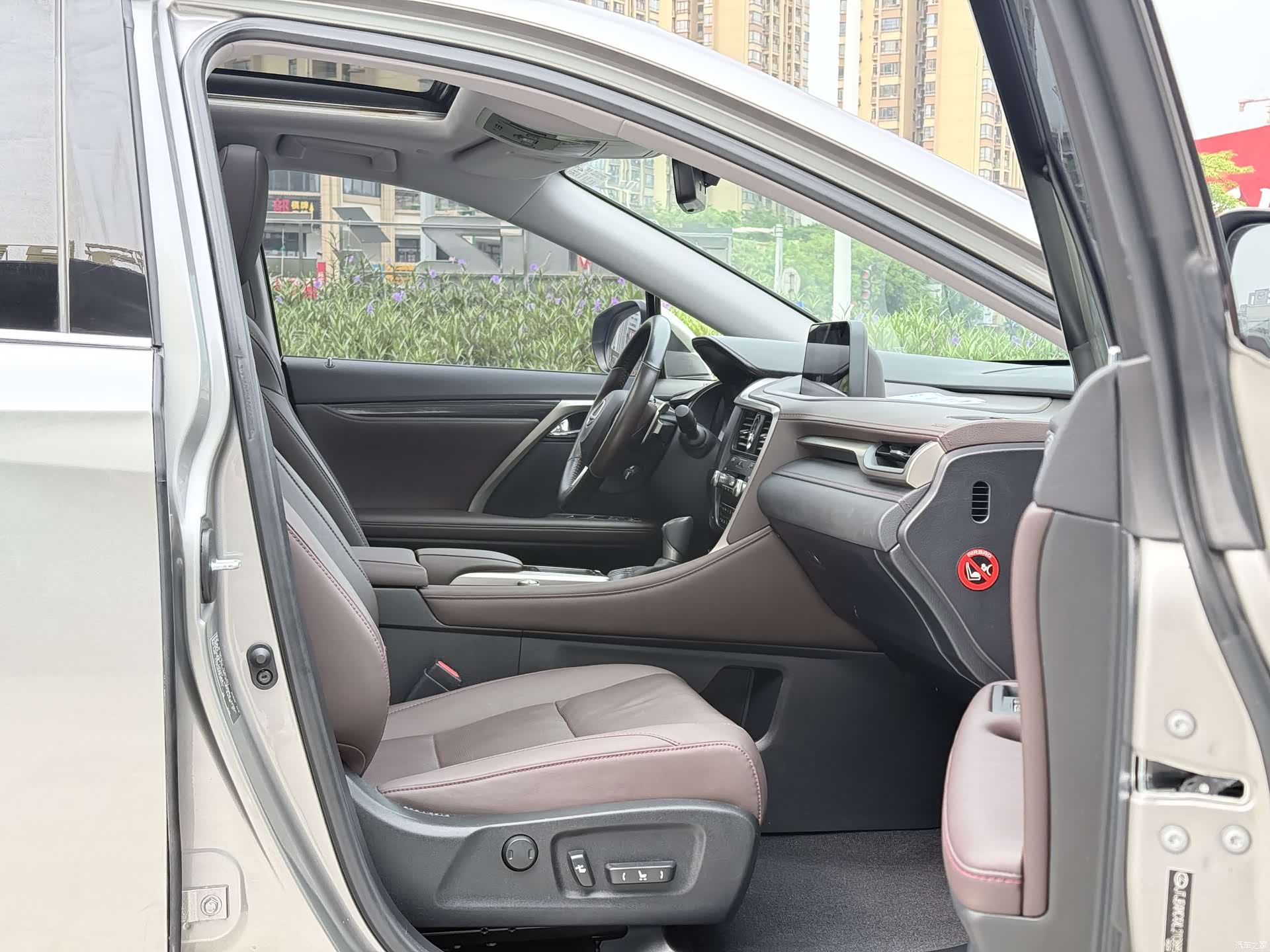 Lexus RX, 2020 8