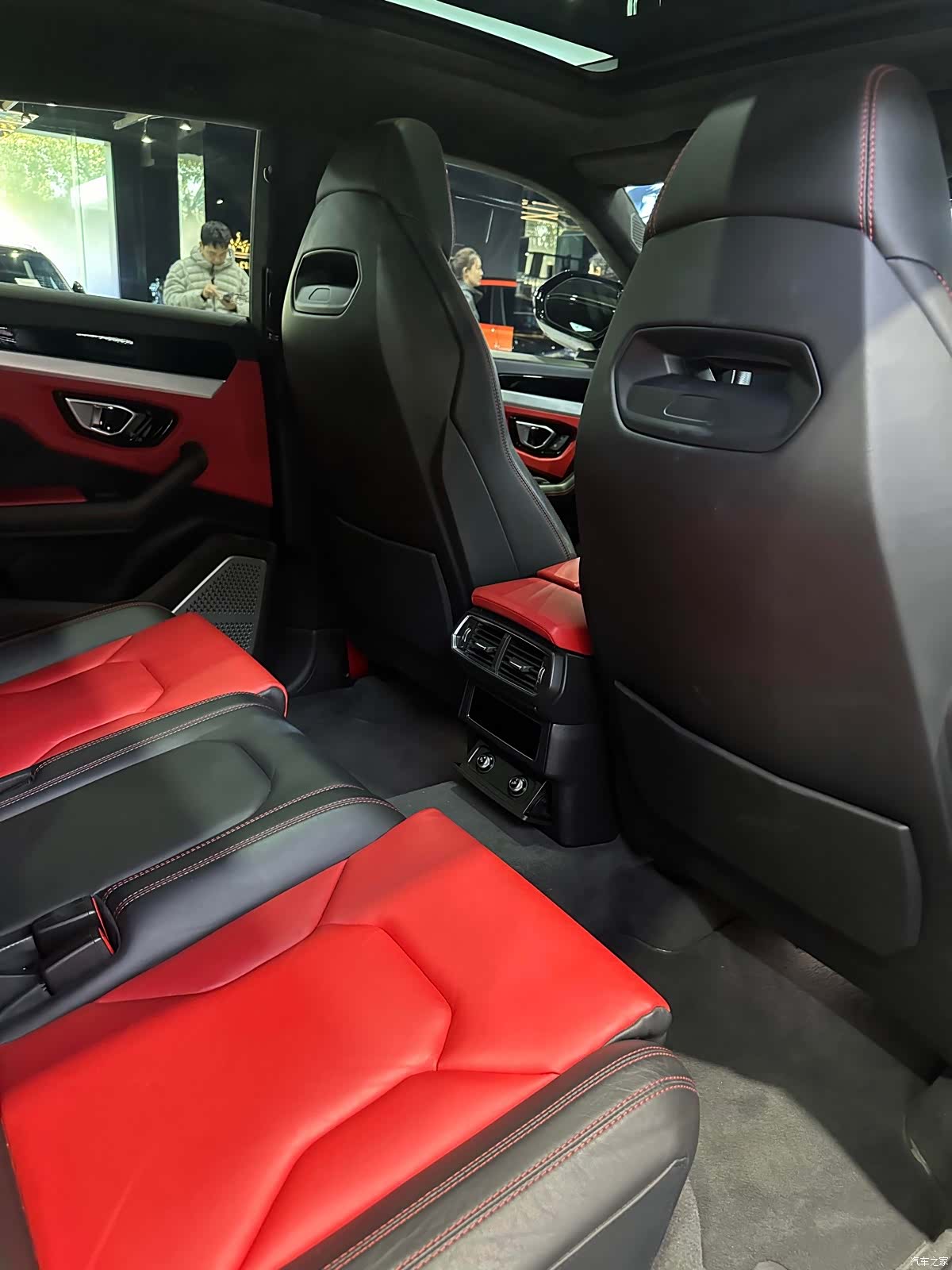 Lamborghini Urus, 2019 8