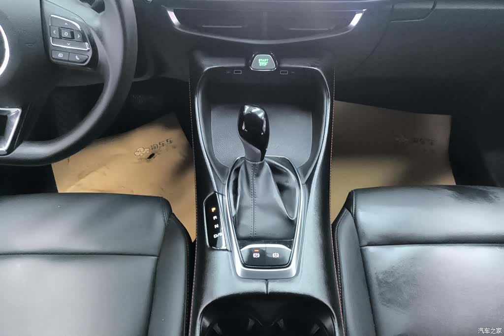 MG MG5, 2025 16