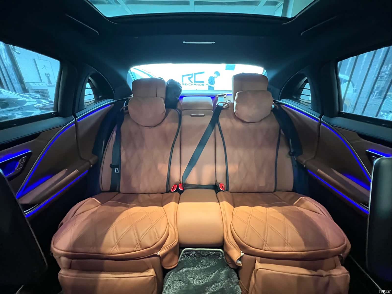 Maybach S-Class, 2023 10