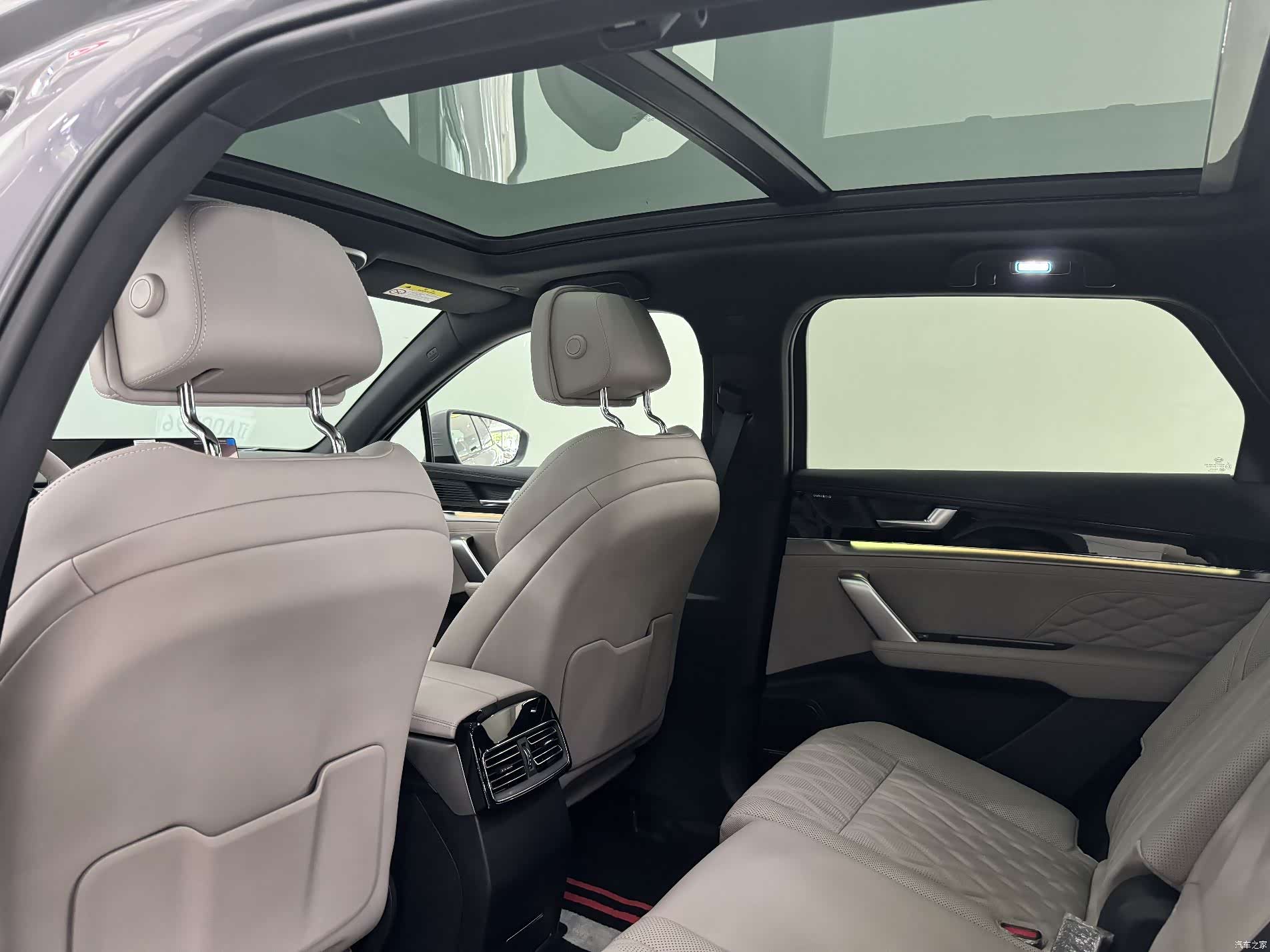 BYD Tang, 2025 13