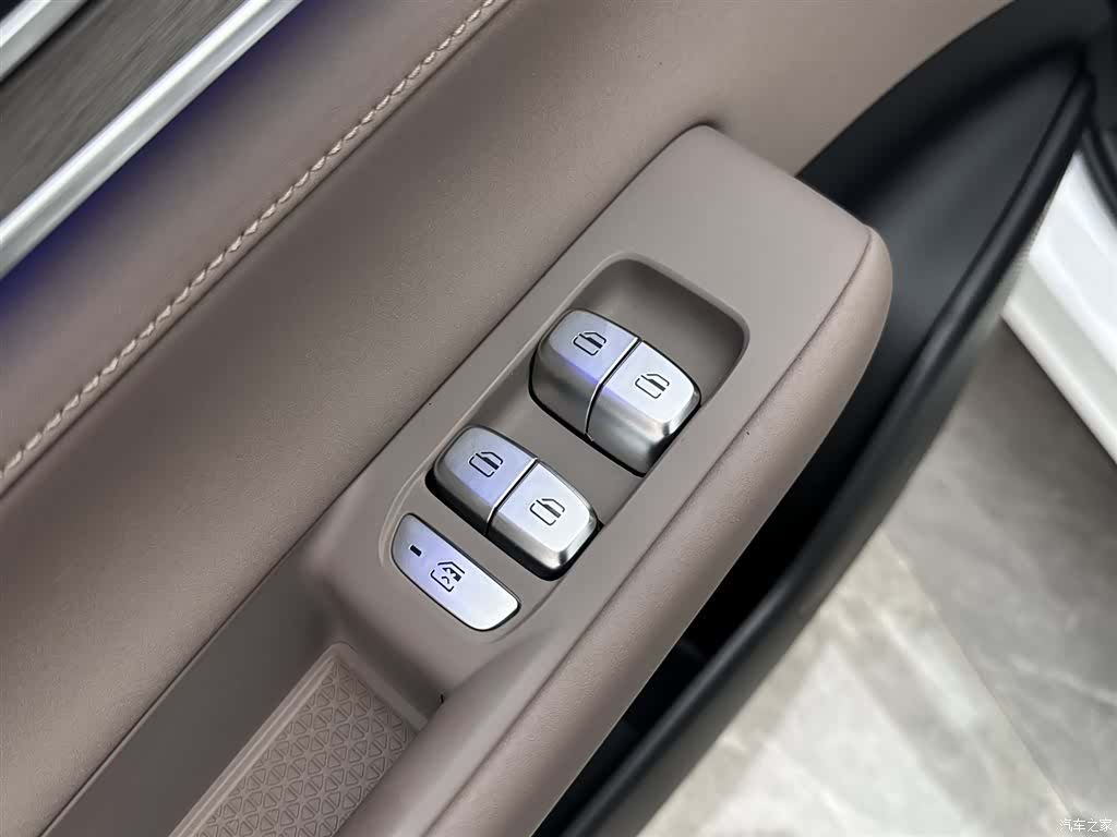 Chery Tiggo 8 Plus, 2025 11