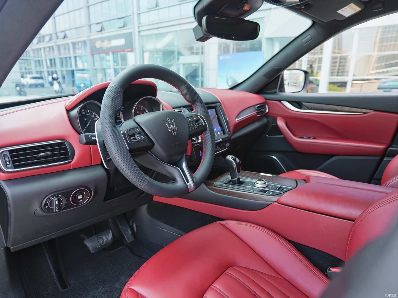 Maserati Levante, 2018 6