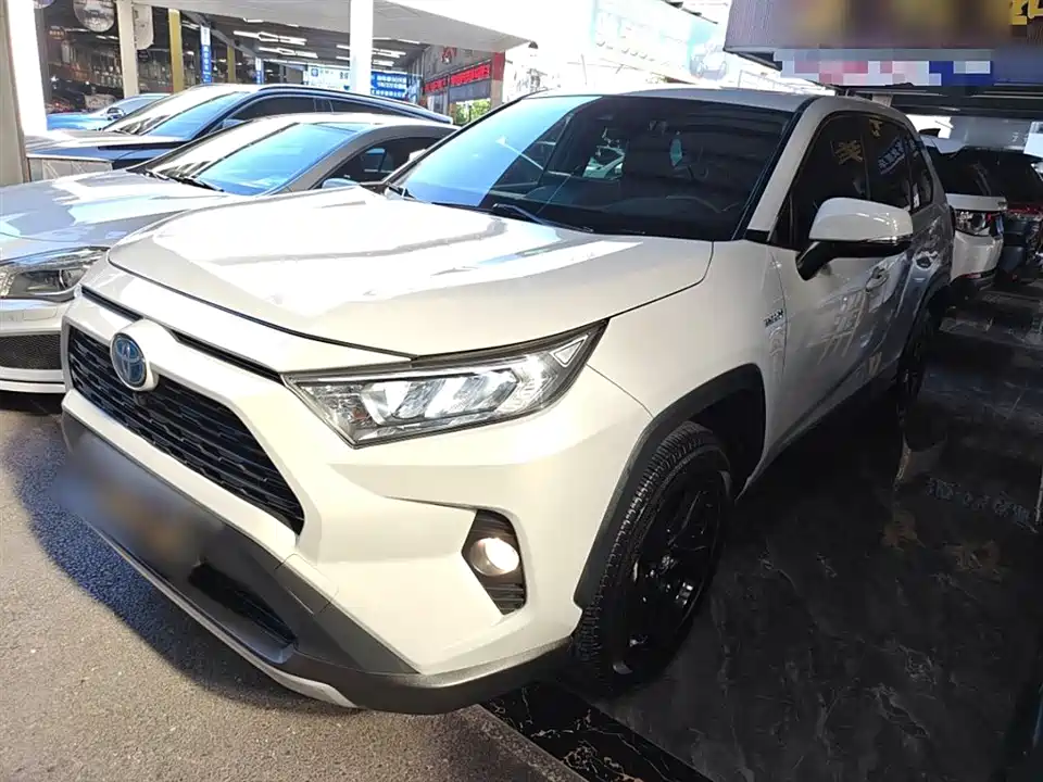 Toyota RAV4 Rongfang