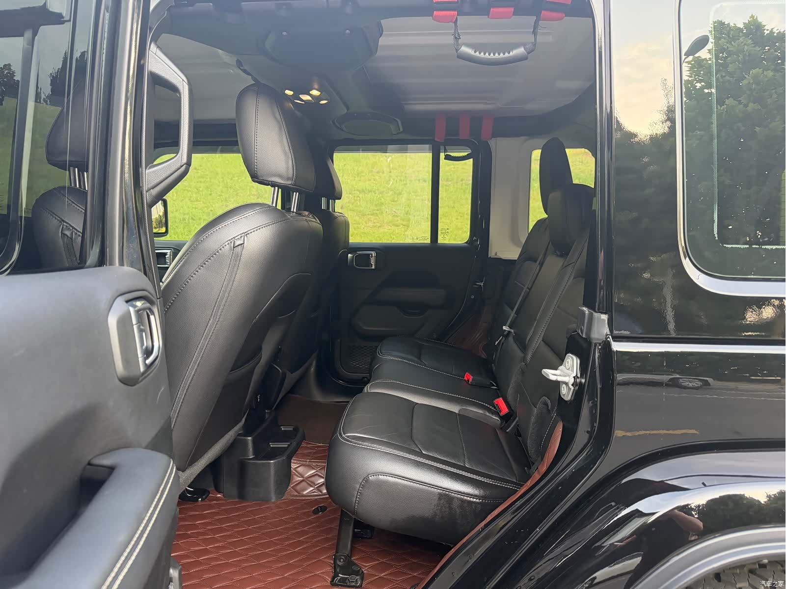 Jeep Wrangler, 2021 все фото
