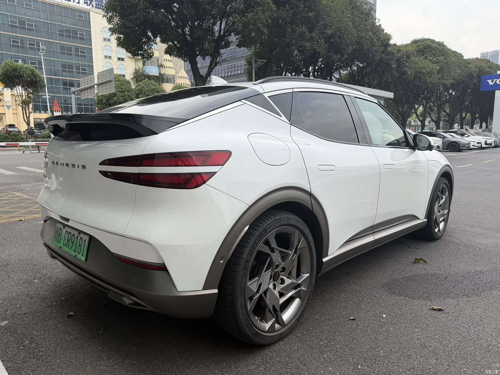 Genesis GV60, 2023 все фото