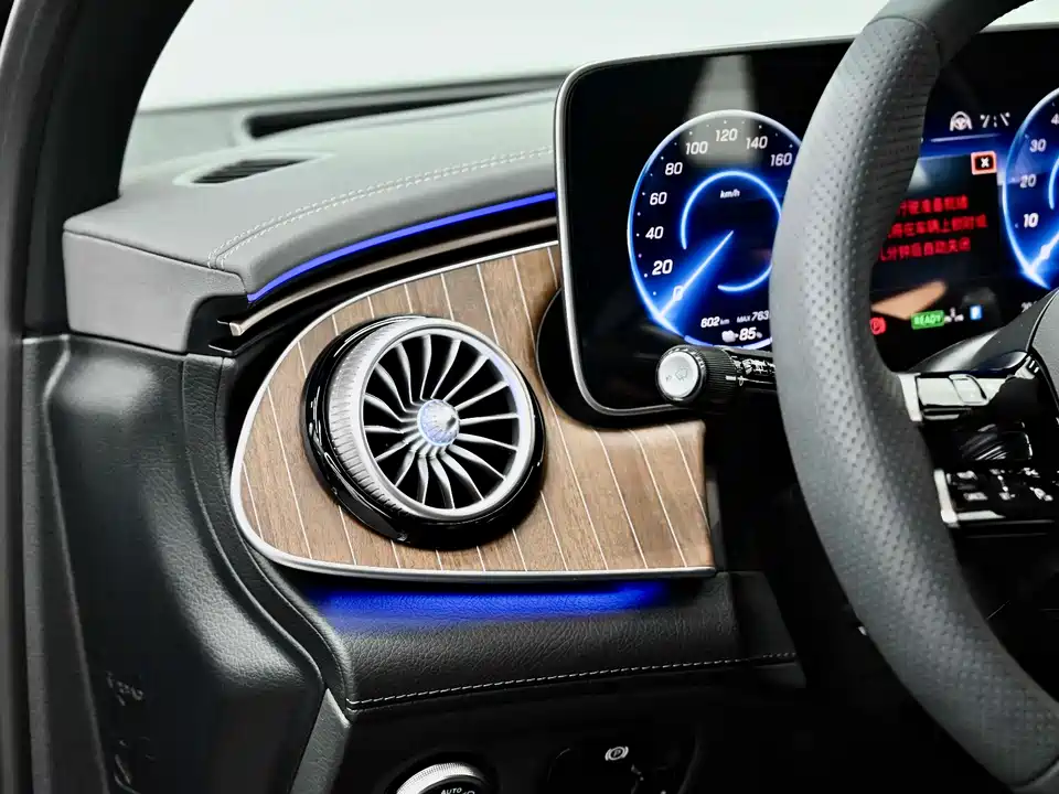 Mercedes-Benz EQE SUV