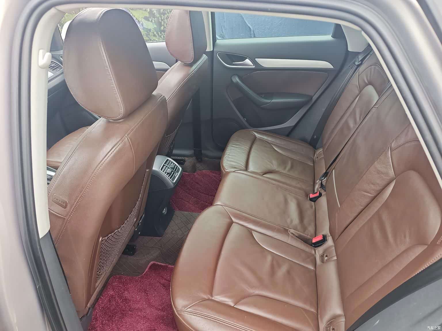 Audi Q3, 2013 16