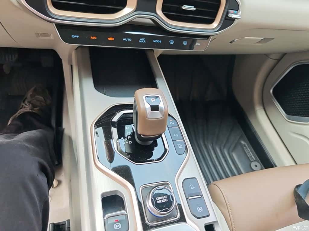 Geely Icon, 2022 14
