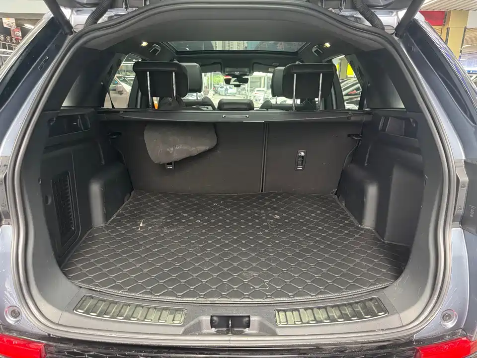 Land Rover Discover sports