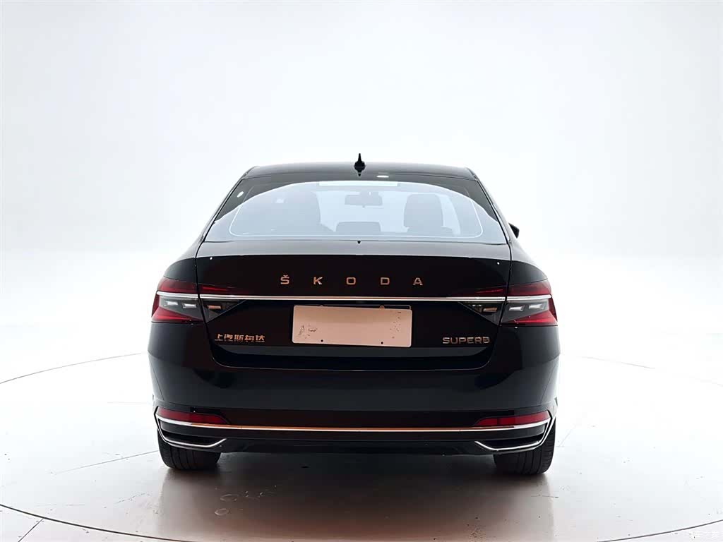 Skoda Superb, 2023 все фото