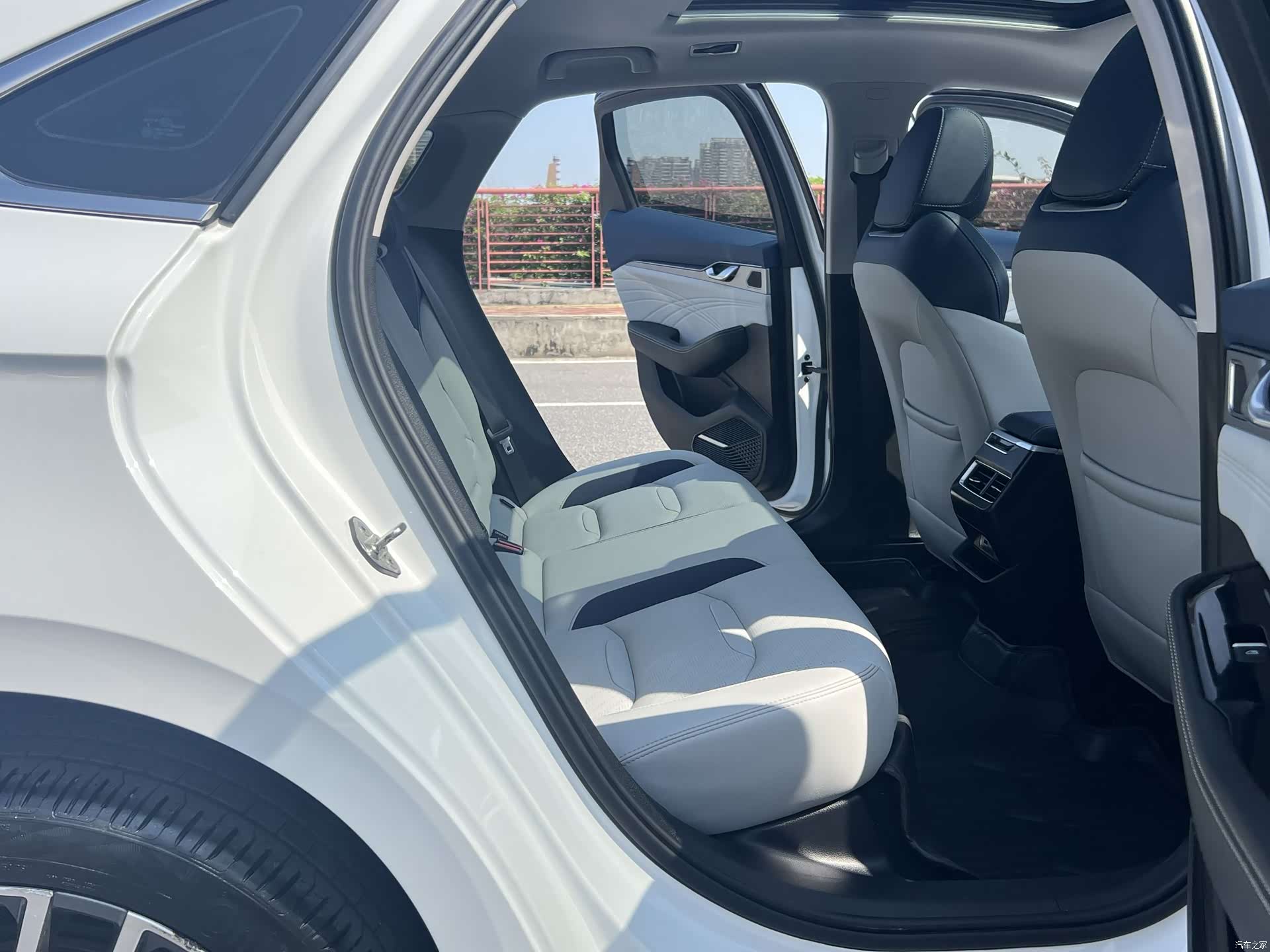 Geely Preface, 2023 все фото