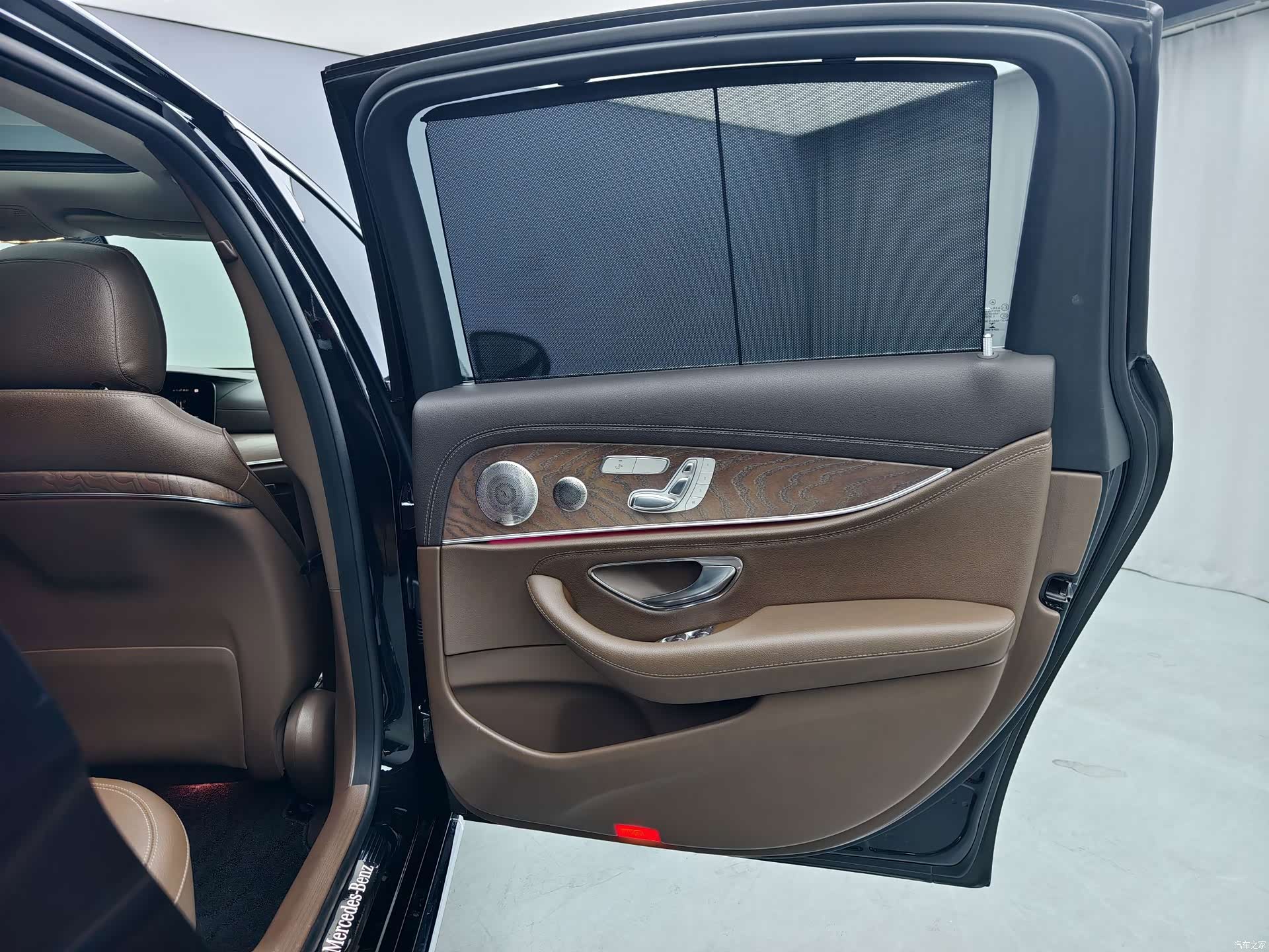 Mercedes-Benz E-Class, 2021 15