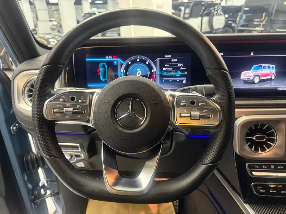 Mercedes-Benz G-class