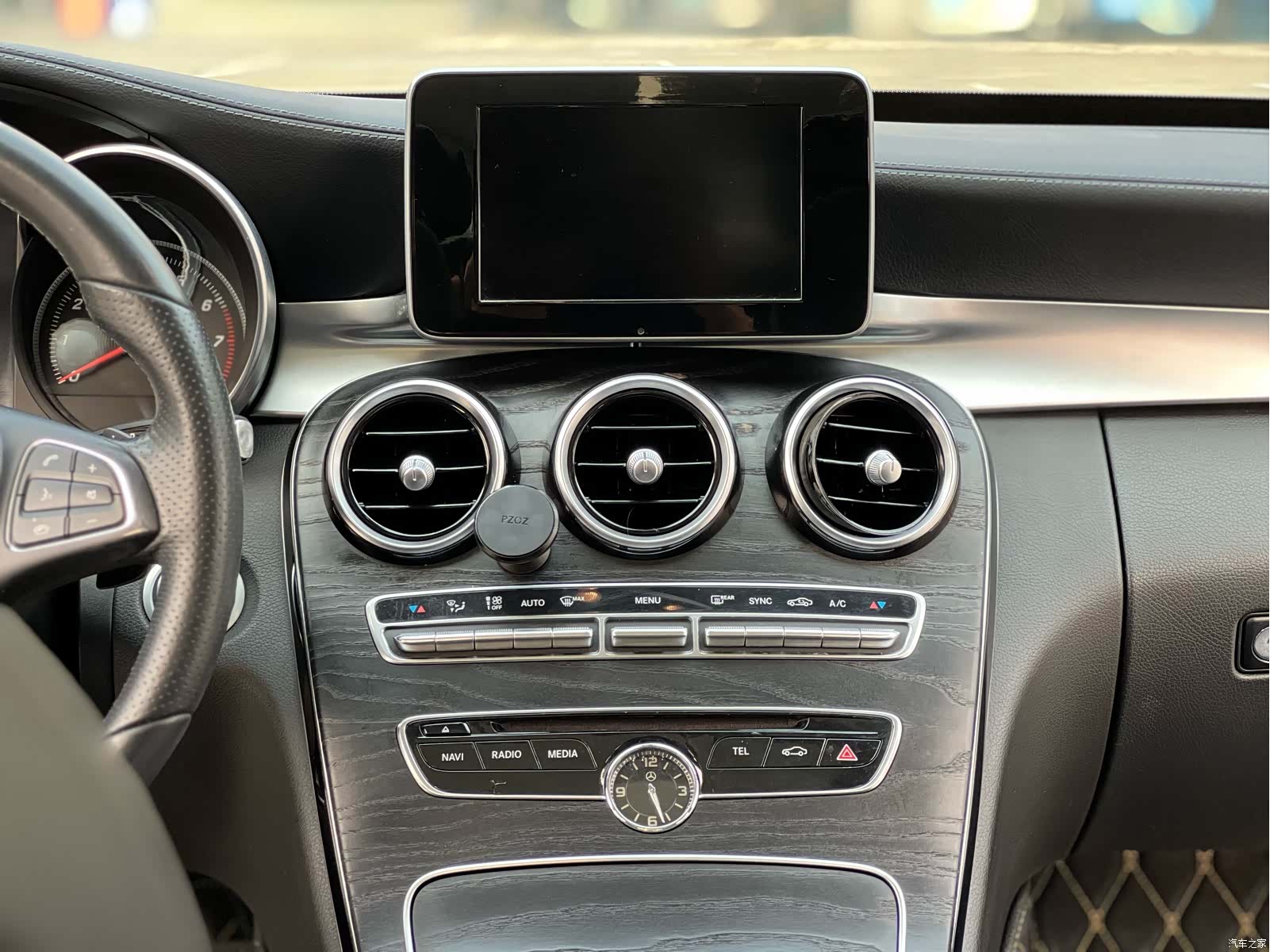 Mercedes-Benz C-Class, 2017 14