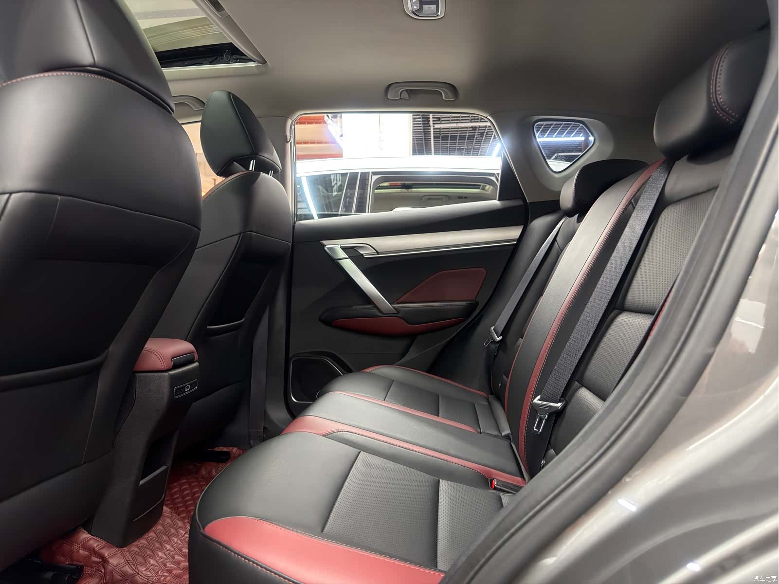 Geely Coolray, 2021 22