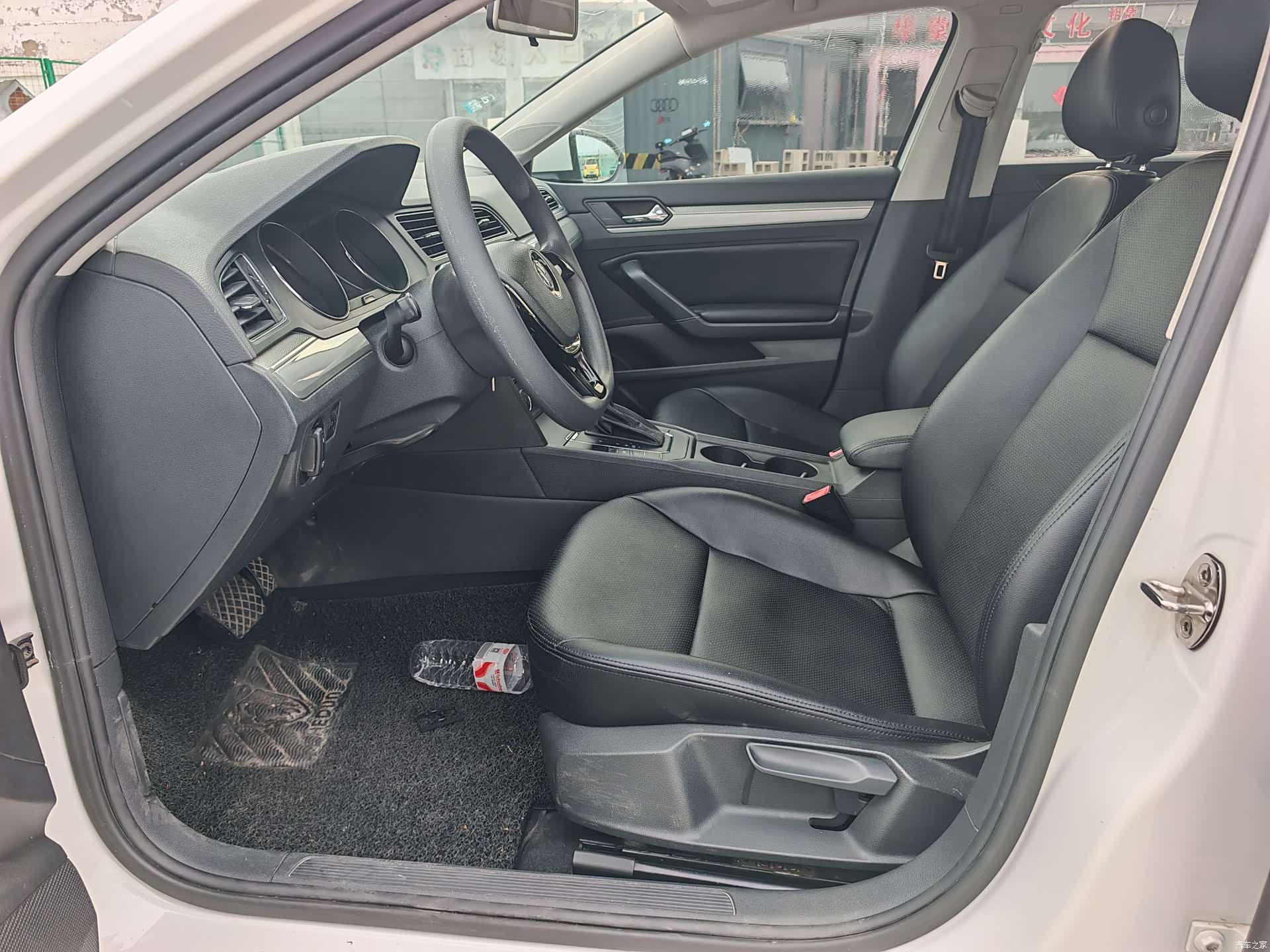 Volkswagen Lamando, 2016 9