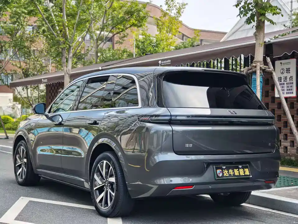 Li Auto Ideal L8