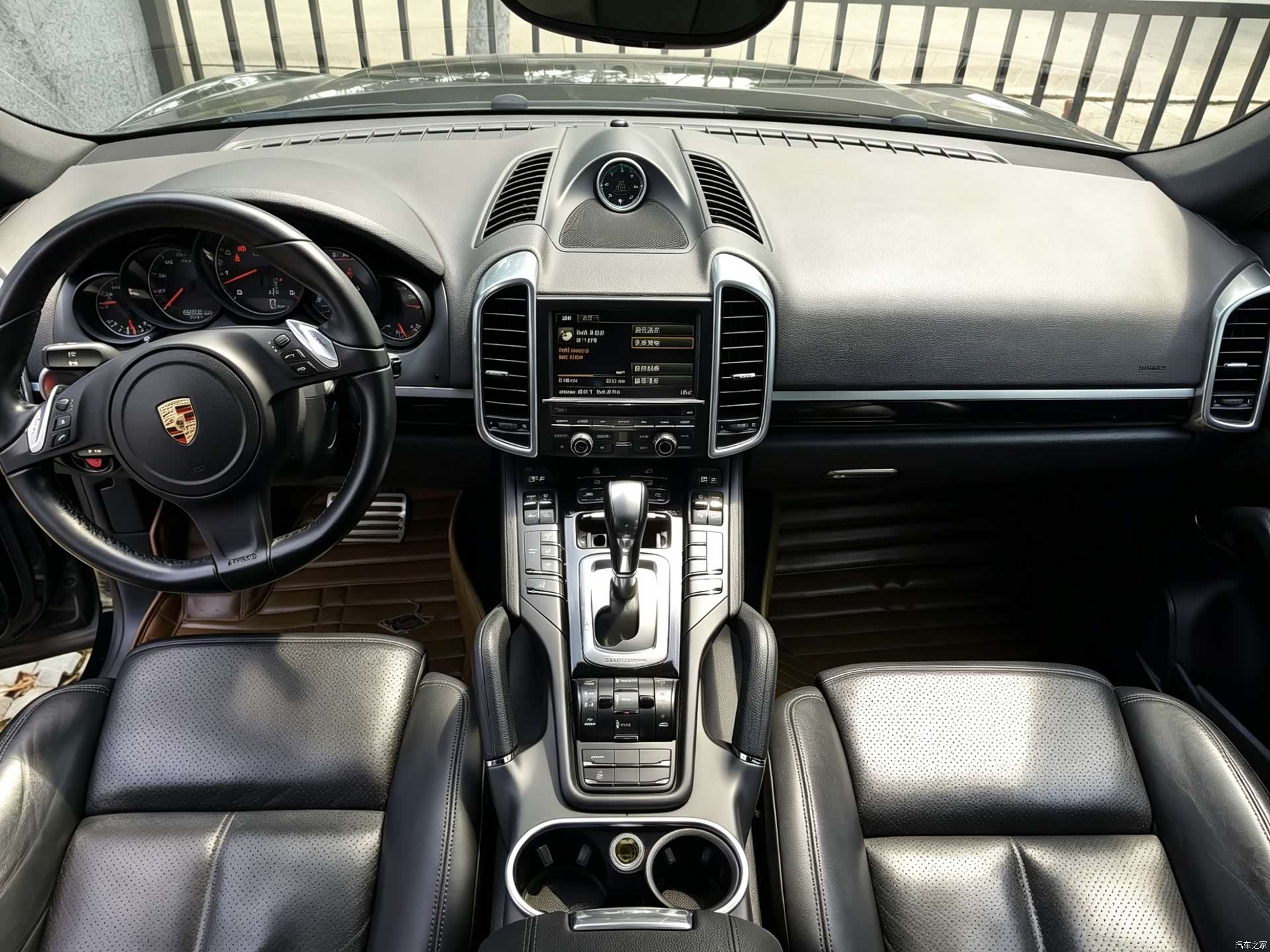Porsche Cayenne, 2013 8