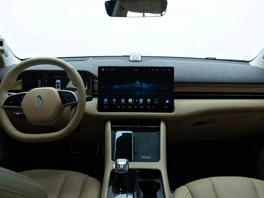 AITO Ask the world M7