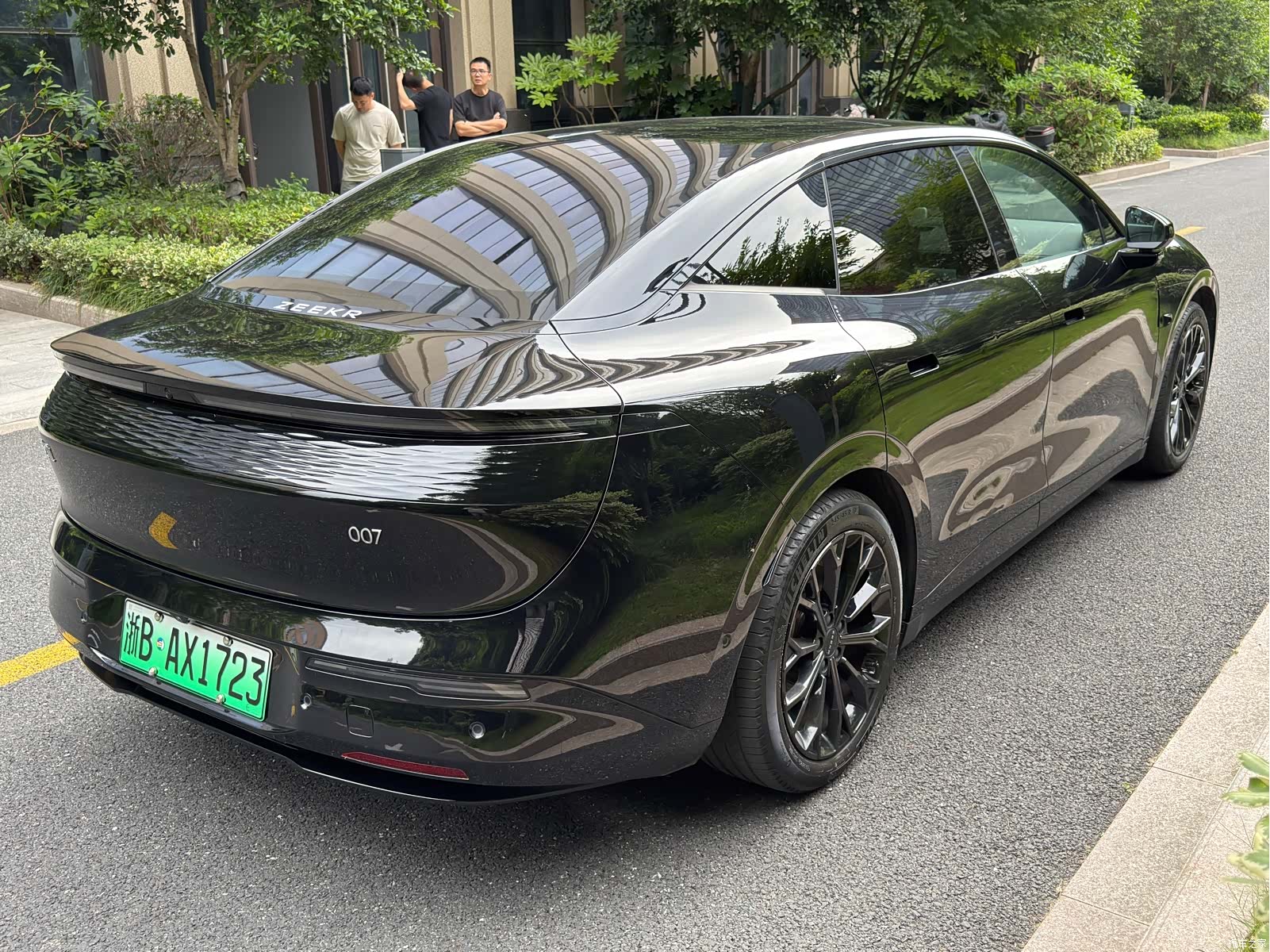 Zeekr 007, 2024 6