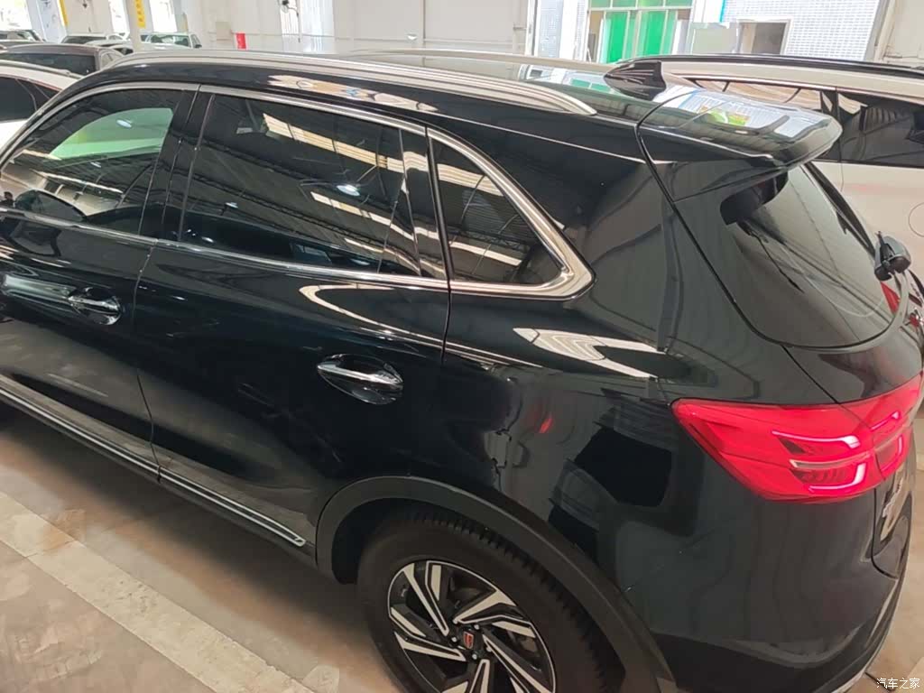 Hongqi HS5, 2023 все фото