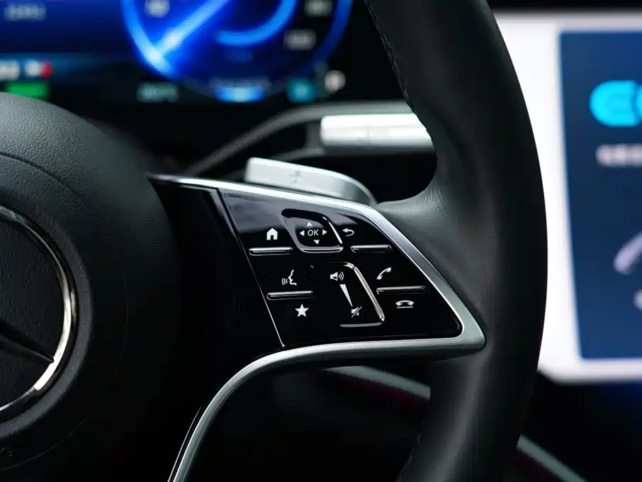 Mercedes-Benz EQS
