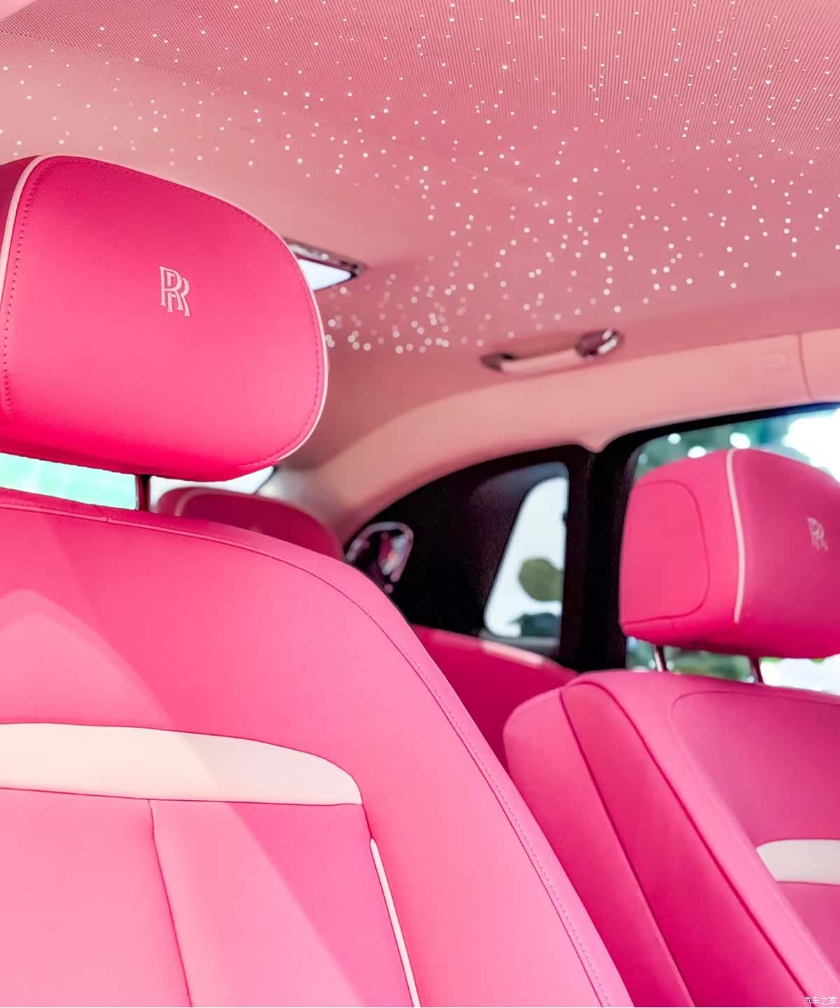 Rolls-Royce Ghost, 2024 17