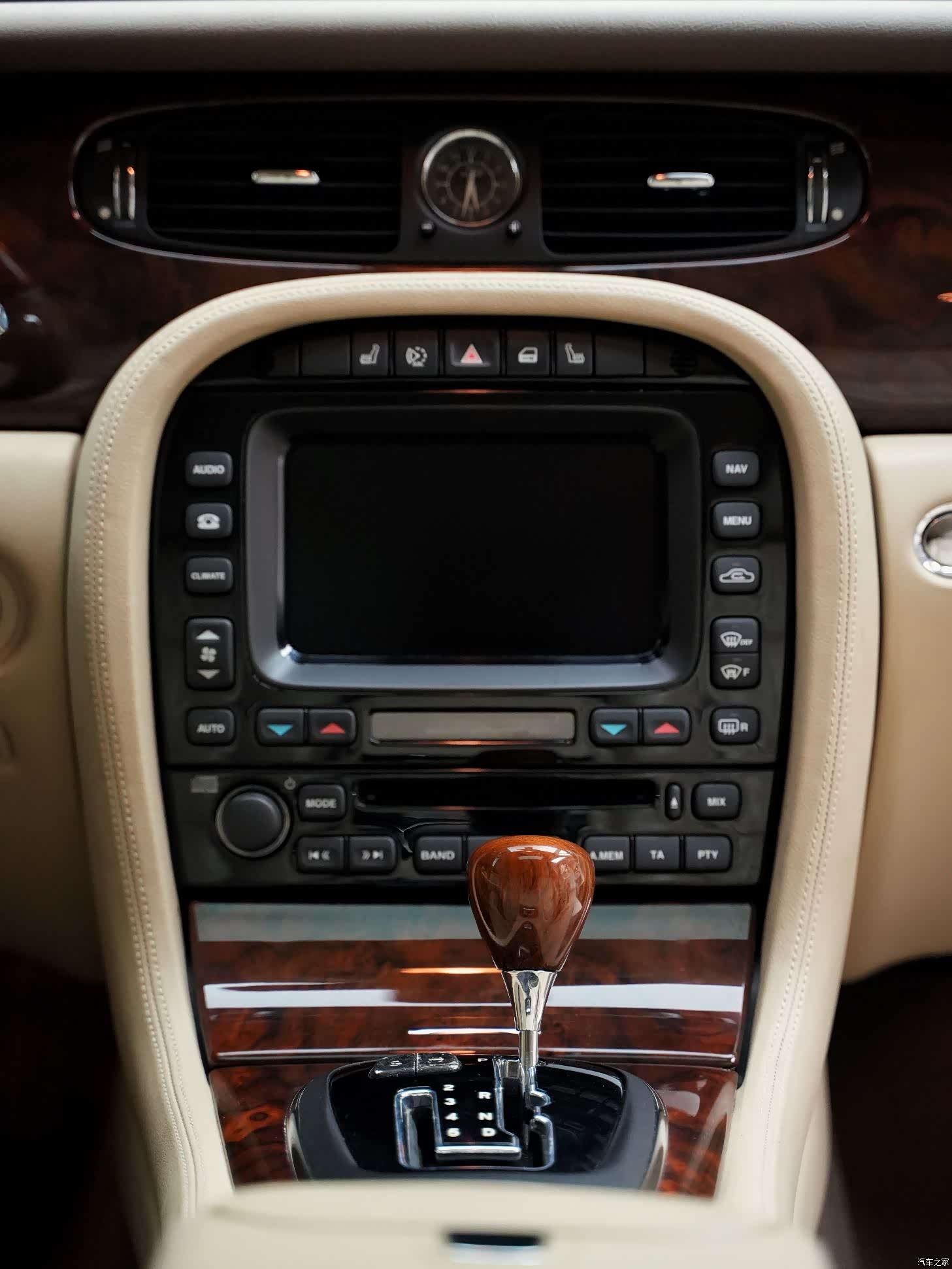 Jaguar XJ, 2008 18