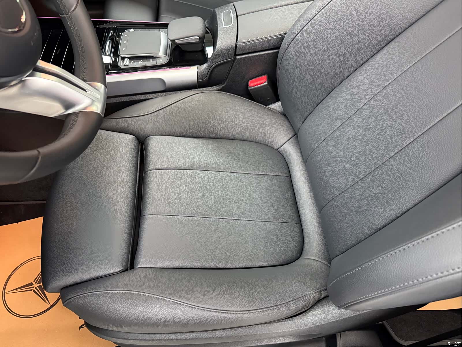 Mercedes-Benz GLB, 2024 16