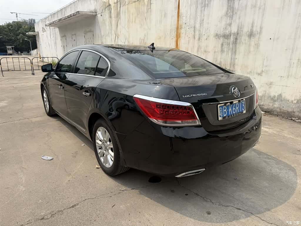 Buick LaCrosse, 2011 все фото