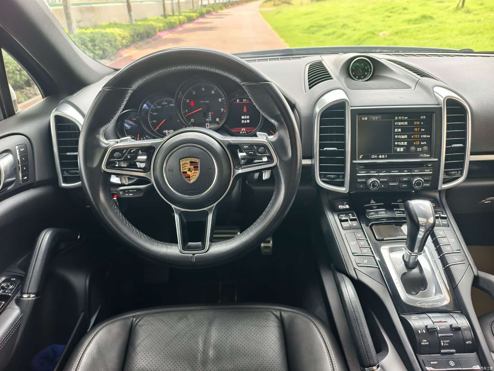 Porsche Cayenne, 2016 12