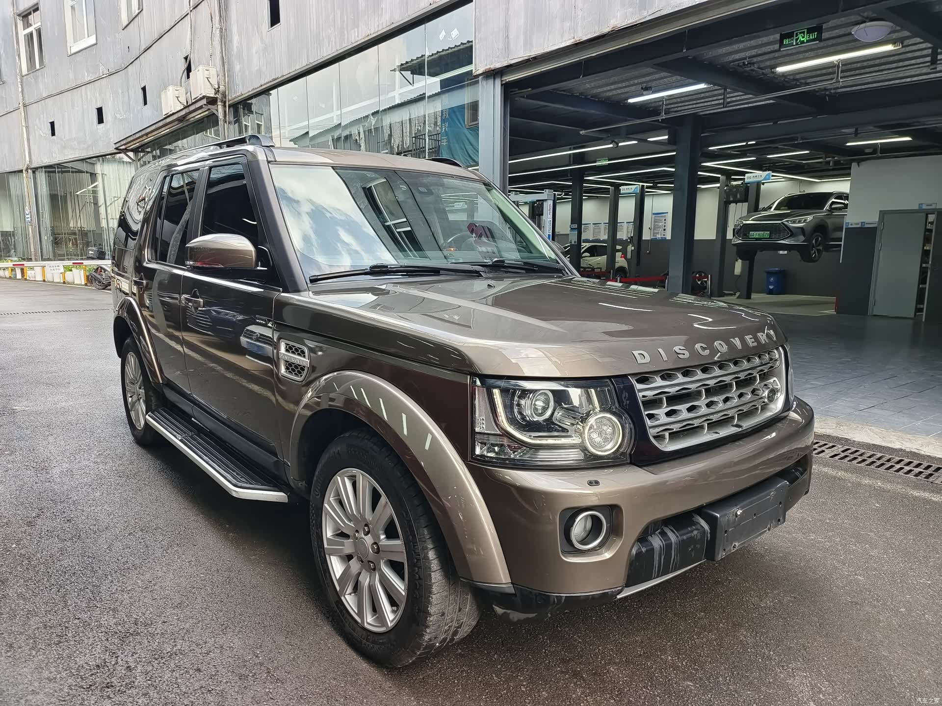 Land Rover Discovery, 2016 3
