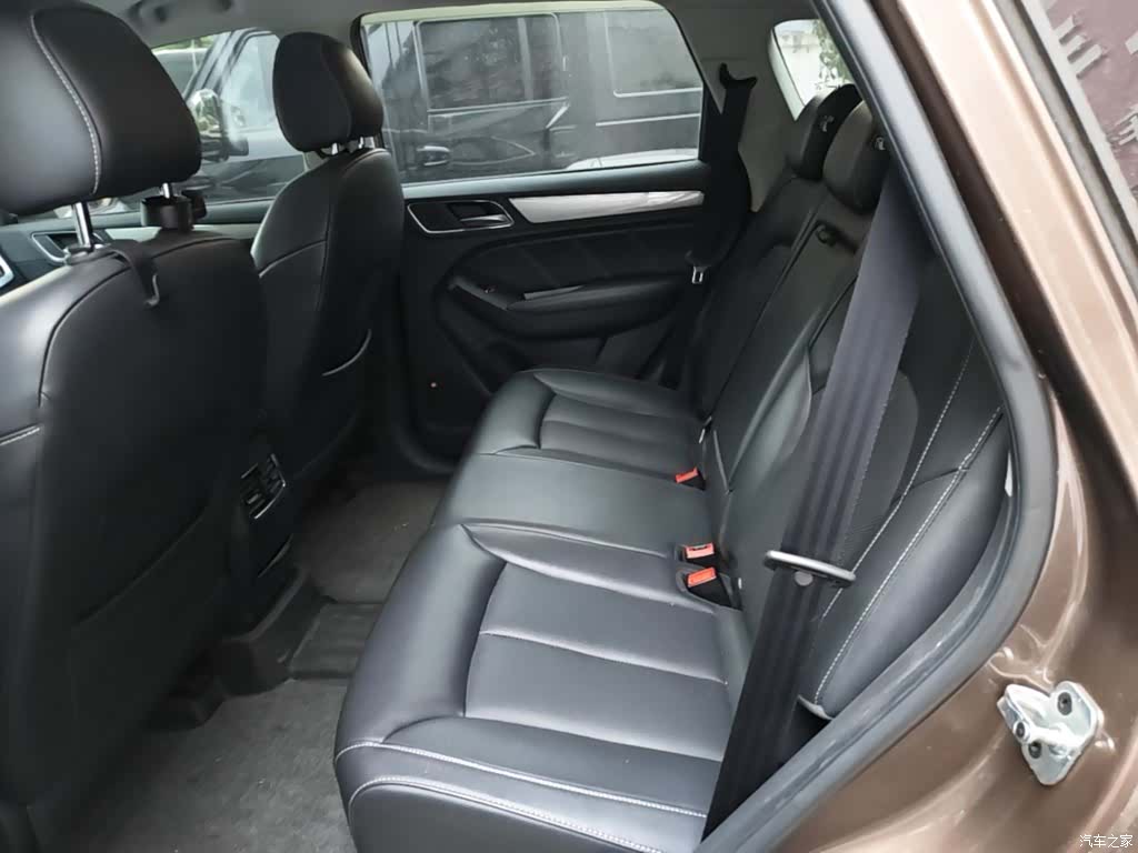 Roewe RX5, 2018 17