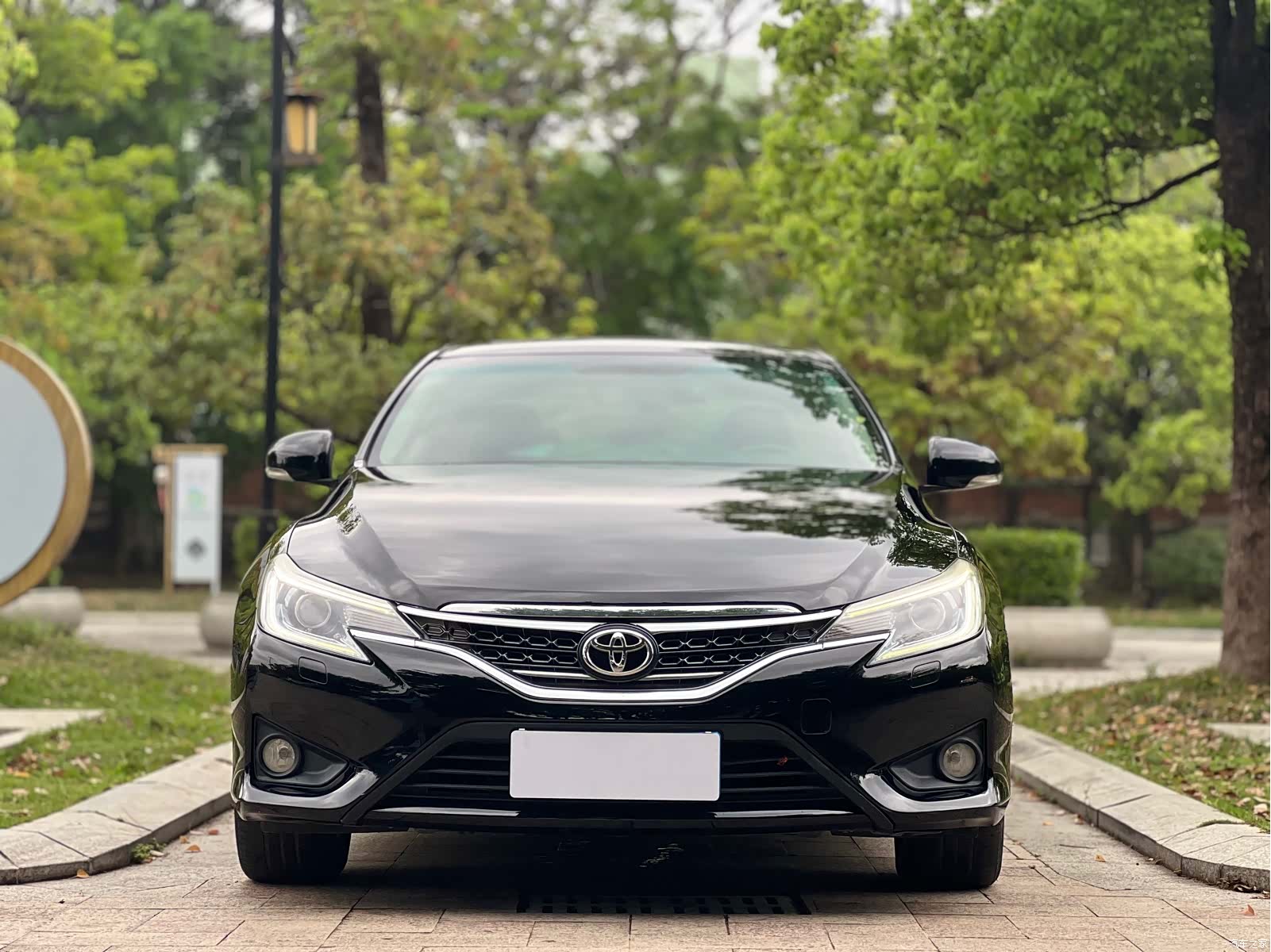 Toyota 2.5V, 2017 2
