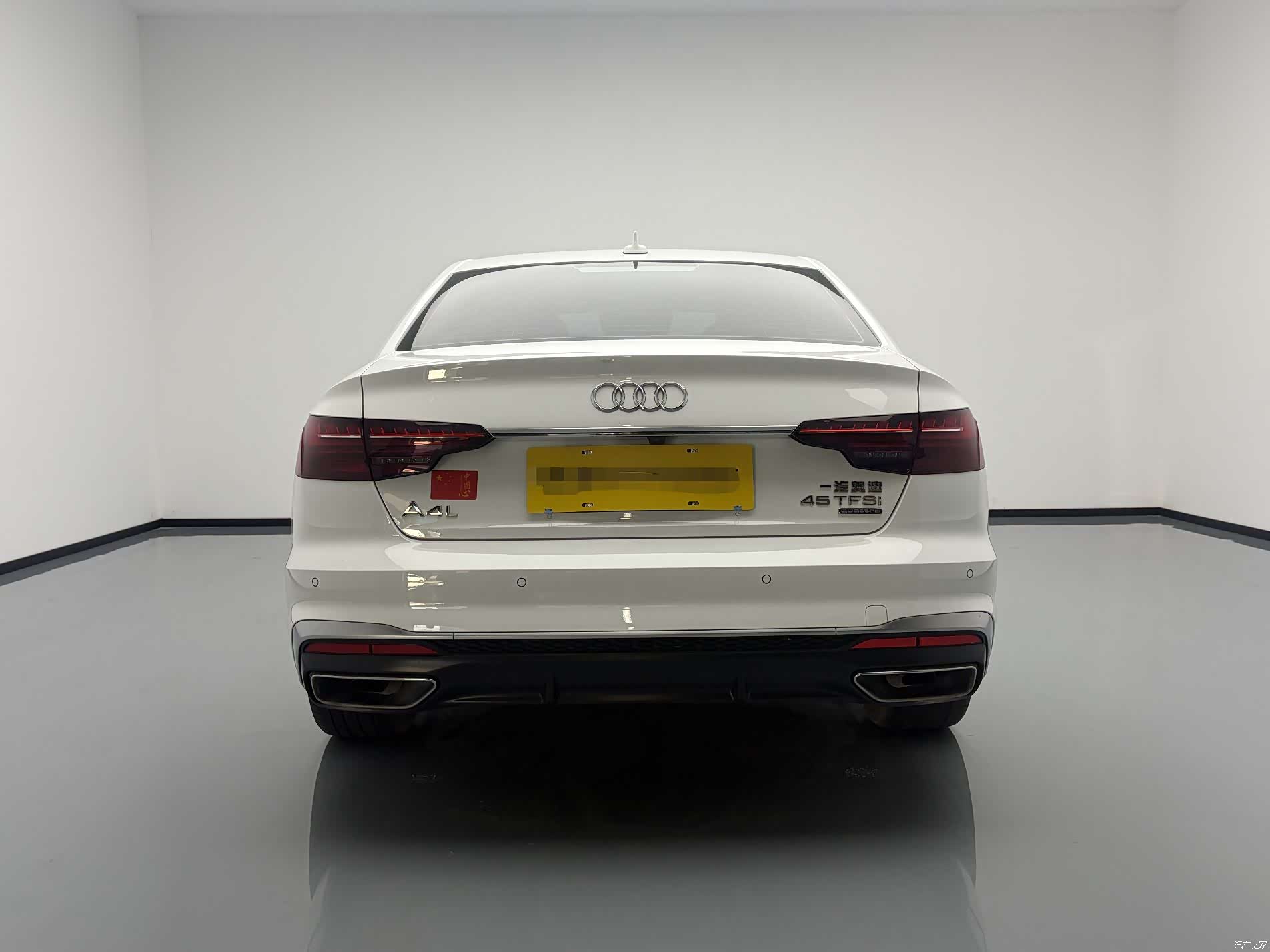 Audi A4L, 2021 все фото
