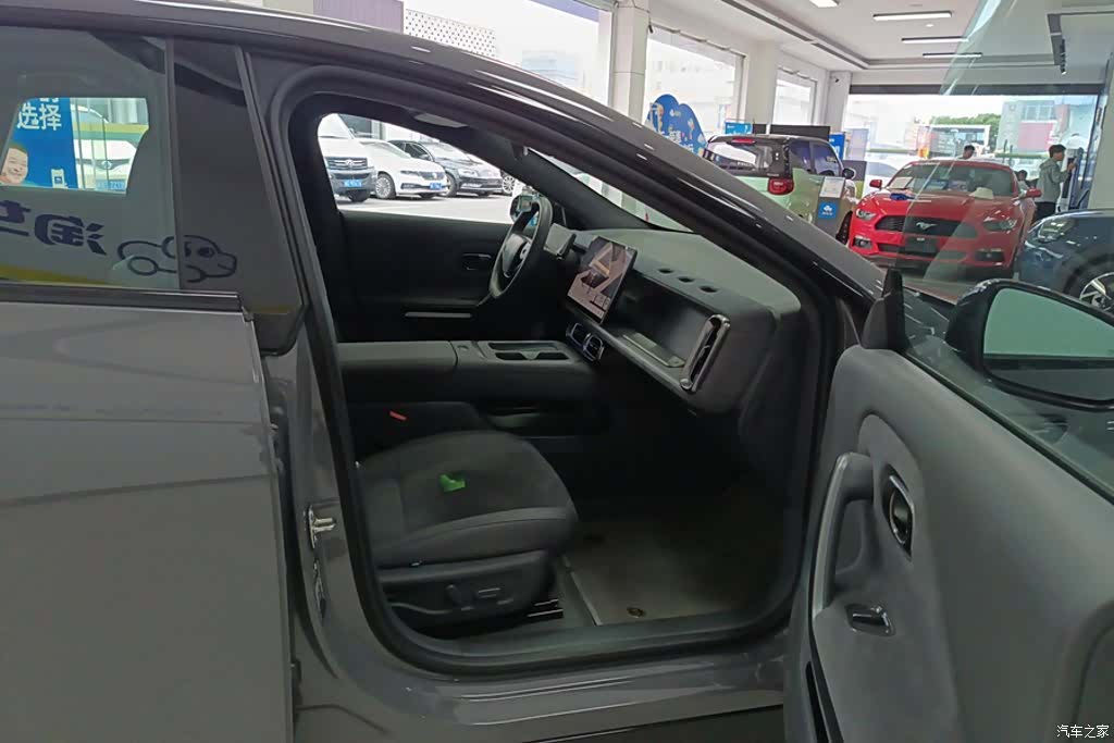 Leapmotor Lafa5, 2025 8
