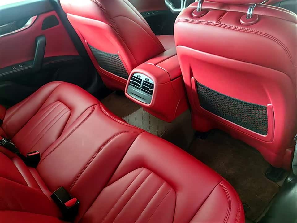 Maserati Ghibli Maserati Ghibli
