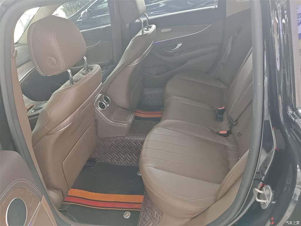 Mercedes-Benz E-Class, 2022 14
