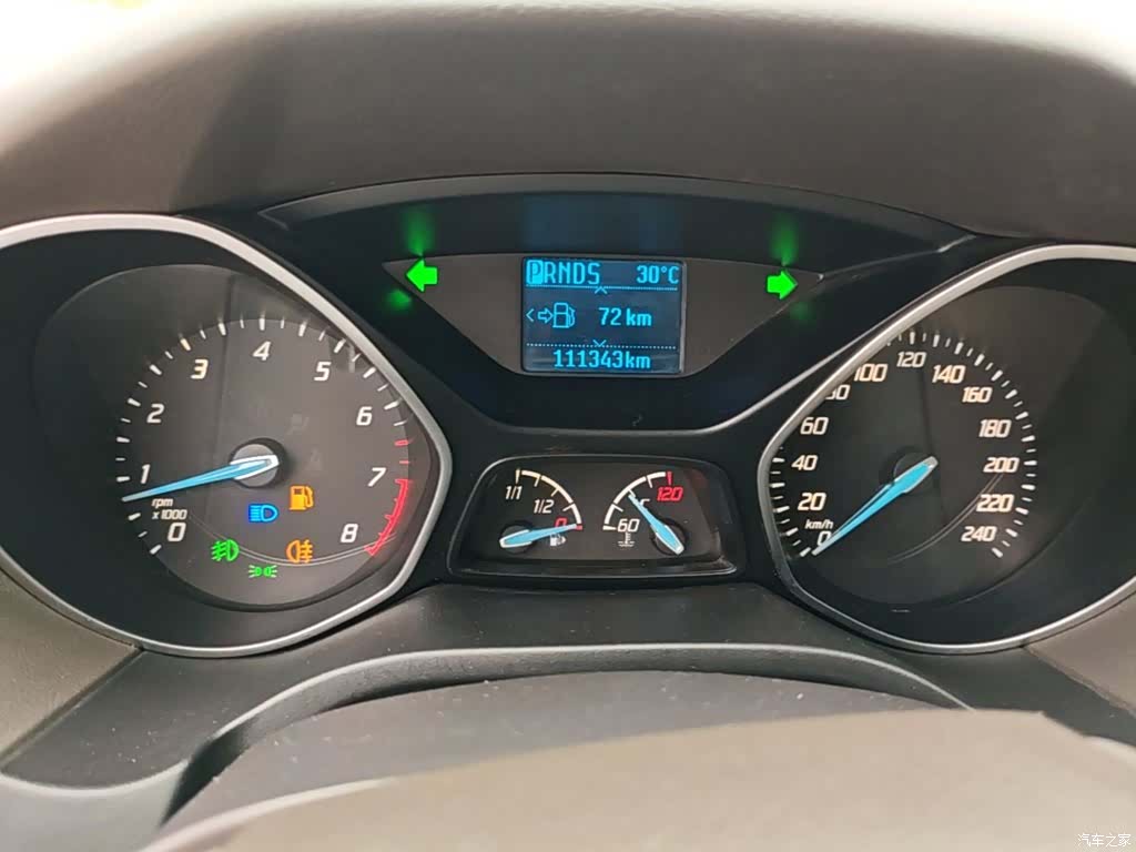 Ford Focus, 2014 12