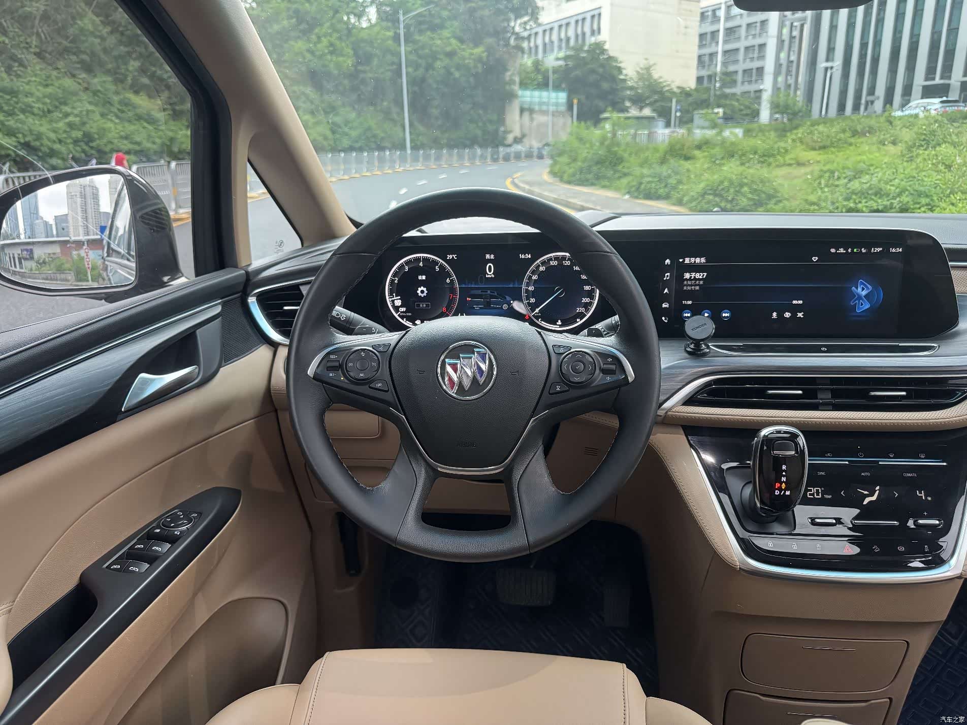 Buick GL8, 2021 11